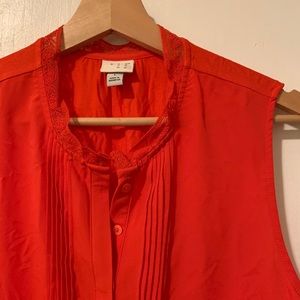 a new day sleeveless red blouse - large